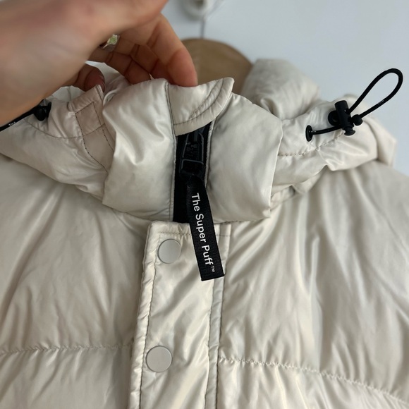 Aritzia TNA Super Puff in Hi-Gloss Birch - Picture 3 of 8